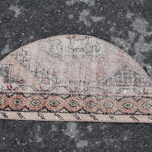 Vintage rug, Small area rug, Turkish rug, Oriental rug, 2.7 x 1.3 Ft Doormat rug, Oushak rug, Bohemian rug, Home decor, Carpet, Rug DC9368