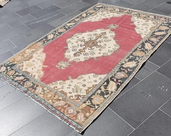 Red rug, Turkish area rug, Oriental rug, 4.6 x 6.6 ft Vintage handmade rug, Kitchen rug, Home decor rug , Wool carpet, Bedroom rug, DC10545