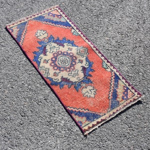 Oriental rug, Turkish small area rug, Vintage wool rug, Doormat rug, Bohemian rug, Rustic decor, Home decor, Boho rug, 1.3 x 2.9 Ft DC8606