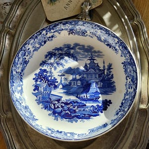 Antique Wegdwood blue and white transferware serving plate