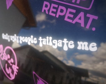 Sólo gente fea me sigue pegatina, pegatinas de coche, calcomanías de coche divertidas, calcomanías de vinilo gen z desquiciadas, pegatina de parachoques de coche, calcomanía extraña