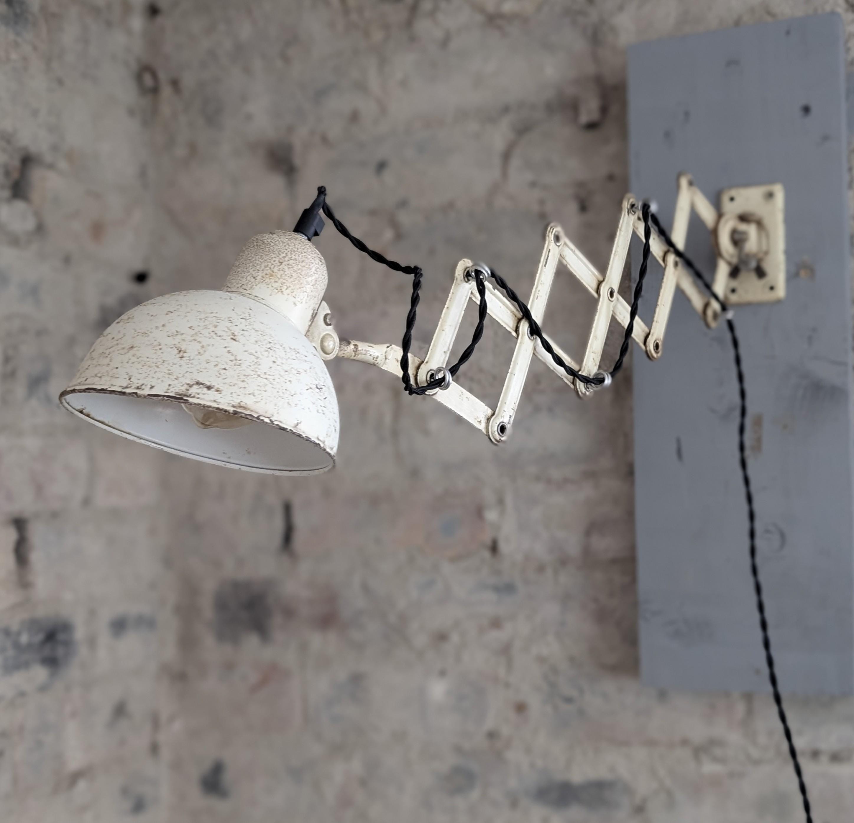 ヨーロッパビンテージ　kaiser社製　レトロ照明 Vintage kaiser lampe - Etsy 日本