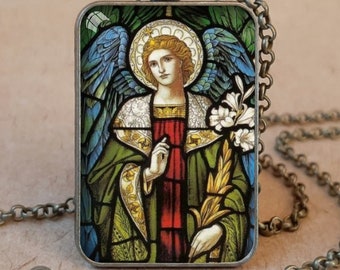 Collar o llavero con colgante de vitral del Arcángel Gabriel, icono católico de San Gabriel Arcángel, regalo para mujeres católicas, regalo católico