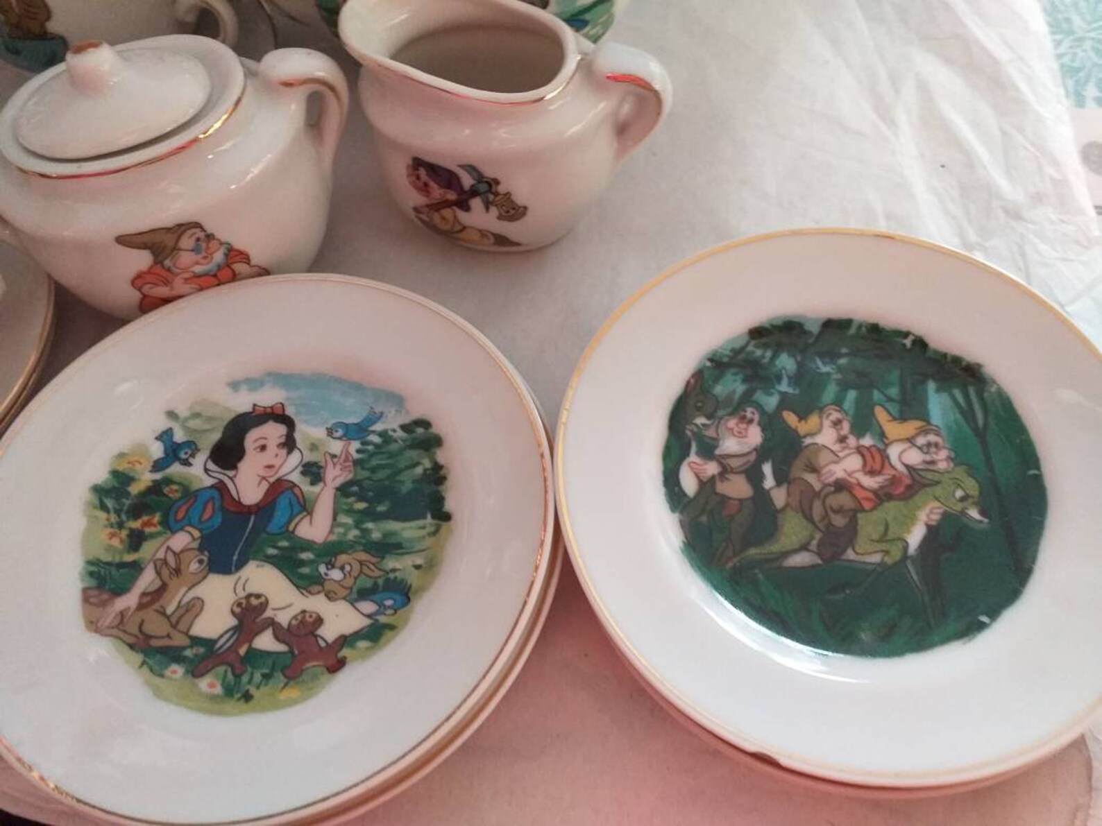 Snow White Louis Marx 23 piece tea set. Disney characters Etsy