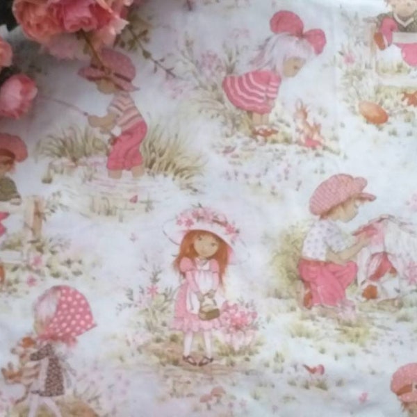 Holly Hobbie vintage 1970's lovely cotton fabric. Lovely original Holly Hobbie fabric immaculate condition - lovely colours and images xx