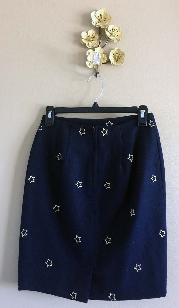 Jupe Crayon Plissée Vintage Ann Taylor – Bleu Marine Taille 8 – Excellent état