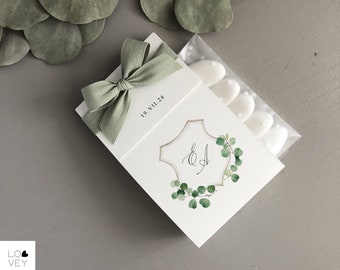 Sugared almonds holder, Italian wedding bomboniera, tag explaining the five jordan almonds meaning, easy DIY, almonds not included