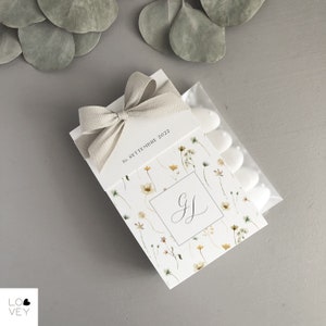 Cardstock paper almonds bags, Italian bomboniera, flowers theme favors image 9