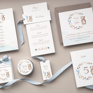 Delikatne kwiaty i niedźwiedź Papeteria Zestaw, Chrzest, Urodziny, Baby Shower, Zaproszenie, Upominki, Menu, Wizytówka, Plan rozmieszczenia gości