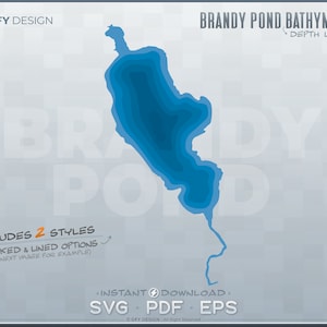 Könnte beinhalten: Eine digitale Illustration von Brandy Pond, einem See in Maine, mit Tiefenlagen in Blautönen. Das Bild enthält den Text "Brandy Pond Bathymetry" und "Depth Layers". Der Text "Includes 2 Styles" und "Stacked & Lined Options" ist ebenfalls enthalten. Das Bild enthält den Text "Instant Download" und "SVG PDF EPS".