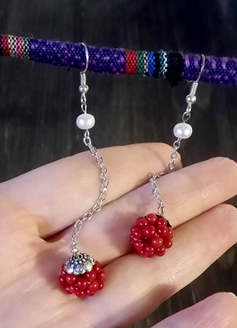 Coral red earrings\\Gift Coral earrings\\Red earrings\\Real coral earrings\\Gift coral earrings\\Natural coral earrings\\Pearl\\red coral earrings