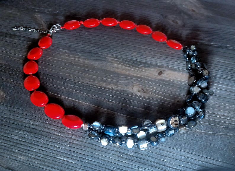 Red chunky necklace\\Red necklsce\\Grey chunky necklace\\Red grey chunky necklace\\nacre necklace\\gift for woman necklace\\nacre chunky necklace