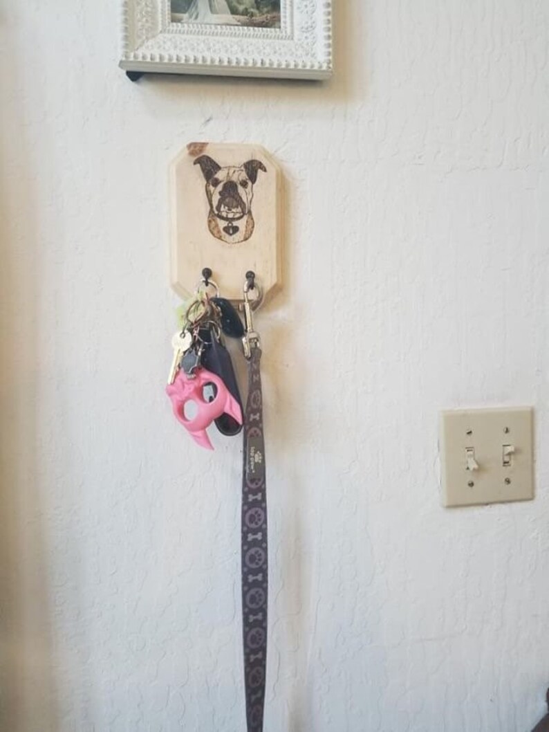 personalized leash holder