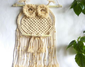 Macrame Owl Wall hangings,Wall decor Art handmade Boho,Owl white,Owl lover gifts,Dreamcatcher,owl decor,owl figurine,owl decor nursery