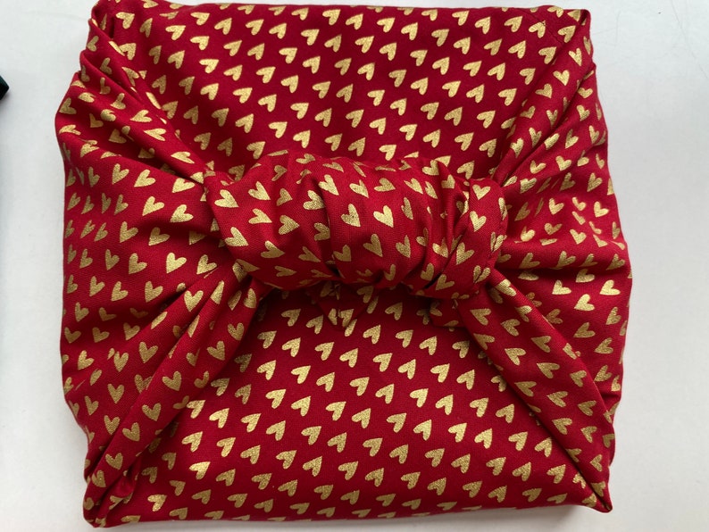 Furoshiki Geschenktücher, mit Weihnachtsmotiv, Größe S 35x 35cm, M 50x50cm, L 70x70cm, XL 90x90cm Verpackung Stoff Rot mit Herzen