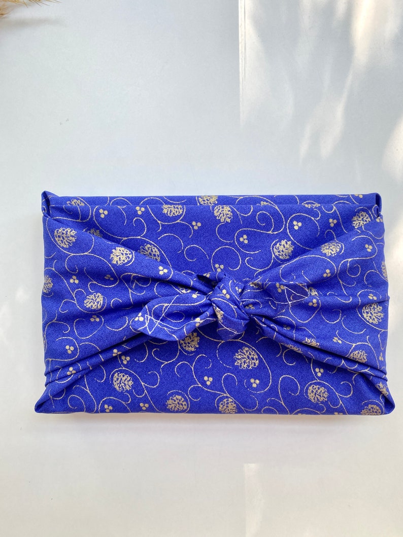 Furoshiki Geschenktücher Weihnachten Blau und Gold, Größe S 35x 35cm, M 50x50cm, L 70x70cm, XL 90x90cm Verpackung Stoff, Wrap Tuch Bild 4