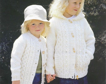 Aran Girls knitting Pattern CABLE Girls Cardigan Jacket 22 - 32 inch 1 - 12 Years Aran Jacket Cardigan knitting Pattern PDF Téléchargement instantané