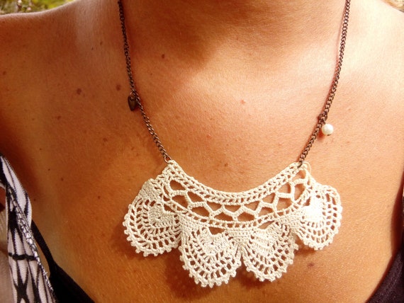 Vintage 30's lace, turned into necklace