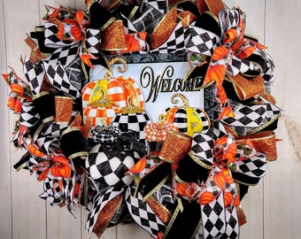 Harlequin Pumpkin Thanksgiving Wreath: Black & White Fall Decor