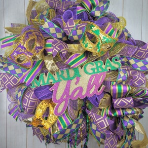 Mardi Gras wreath for front door or porch, Mardi Gras wreath door hanger, Mardi Gras decor, Mardi gras mask, Festive wreath, Fat Tuesday
