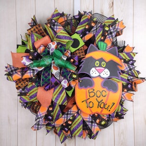 Halloween black cat pumpkin wreath for front door or porch, Storm screen door wreath, Cat decor, Cat front door wreath, Best seller wreath