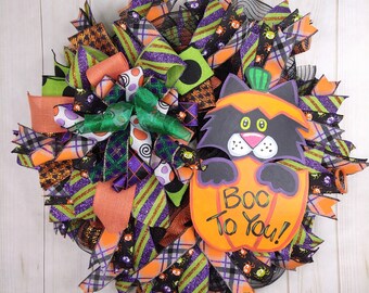 Halloween black cat pumpkin wreath for front door or porch, Storm screen door wreath, Cat decor, Cat front door wreath, Best seller wreath