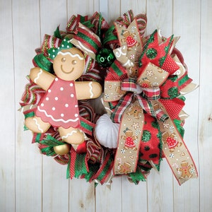 Gingerbread Girl Christmas Wreath: Holiday Front Door Decor