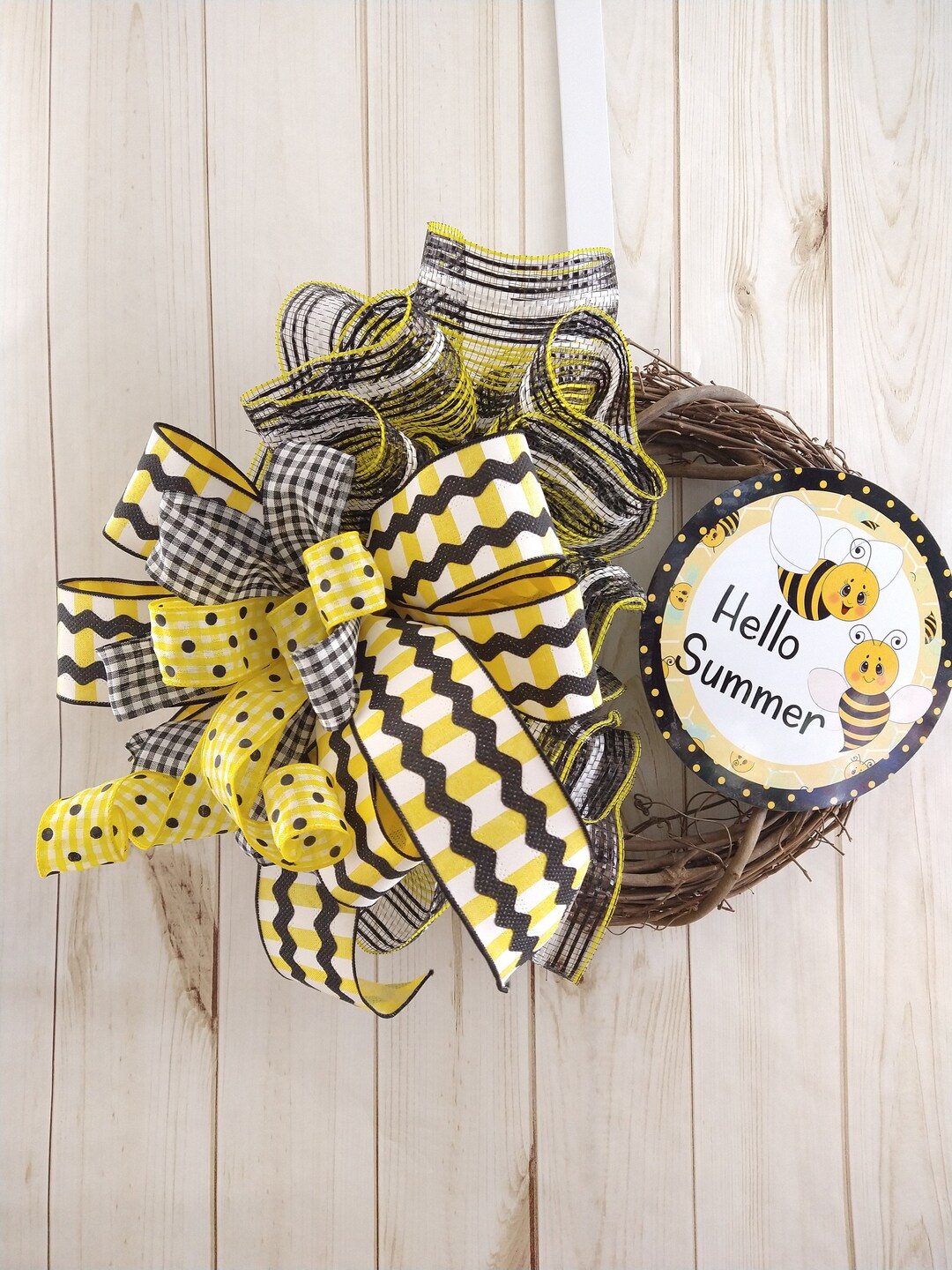 Summer Bee Wreath for Front Door or Porch, Honey Bee Grapevine Wreath ...