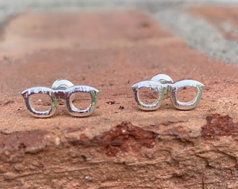 Silver colored Eyeglass Studs