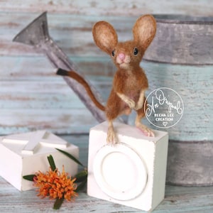 Tutorial de fieltro con aguja Baby Hopping Mouse
