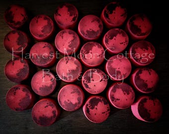 Bathory Bloodbath Hexbomb – Rote Badebombe Mit Baby-Beerenduft, Handgefertigt & Vegan