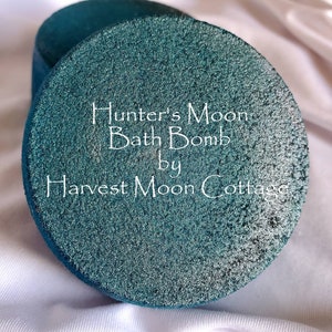 Hunter's Moon Bath Bomb