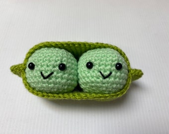 Two peas in a pod crochet amigurami