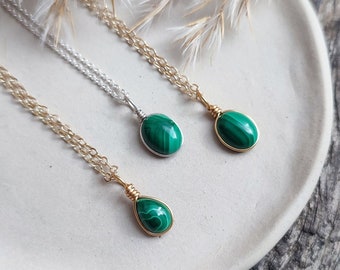 Maßgefertigte Malachit Halskette / Edelstein-Halskette / Kette mit grünem Stein