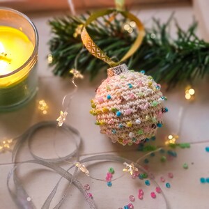 Crochet Pattern//Beaded Christmas Baubles image 6