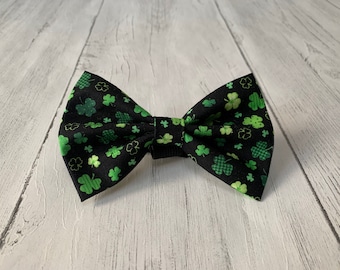 St Patricks Day Dog Bow Tie in gorgeous black with green lucky shamrocks.