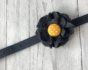 Grey Dog Collar Flower in a wool felt fabric