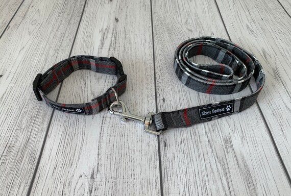 UrbanPup Hundehalsband & Leine Set – Schottenkaro Rot, Mit Chrom-Details, Leicht & Strapazierfähig