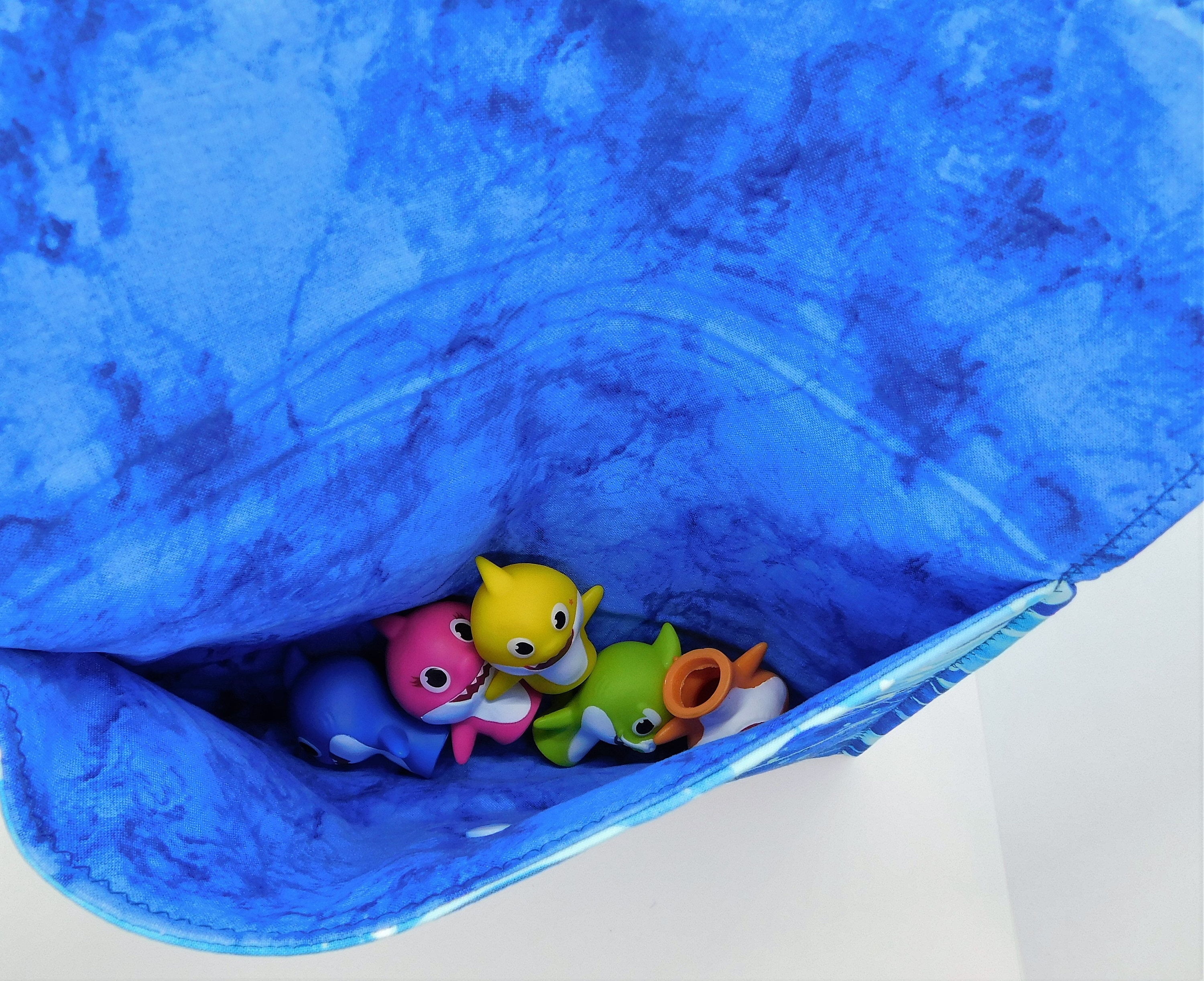 Baby Shark Play Pouch 5 Baby Shark Finger Puppets Toys Snap Closure