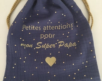 pochette cadeau  en double gaze de coton à pois dorés, cadeau de naissance personnalisé, sac tenue de naissance