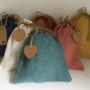 pochette cadeau personnalisée en gaze de coton à pois dorés, pochon de rangement, pochette bijoux, pochette lingerie, emballage cadeau