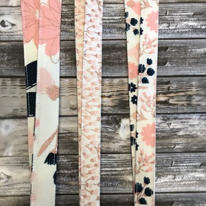 Lanyard - Breakaway Lanyard with ID Holder - Rose Gold Floral