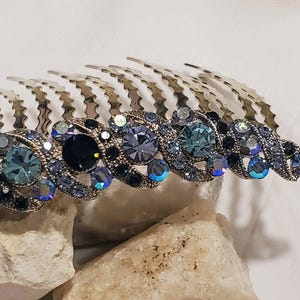 Vintage Navy Blue Aquamarine Crystal Hair Comb. Silver Comb. Wedding Hairpiece. Prom Hair Comb. FABULOUS!