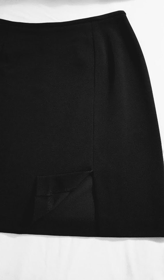 Vintage TOTOnKO Black Stretch Pencil Skirt. Front 