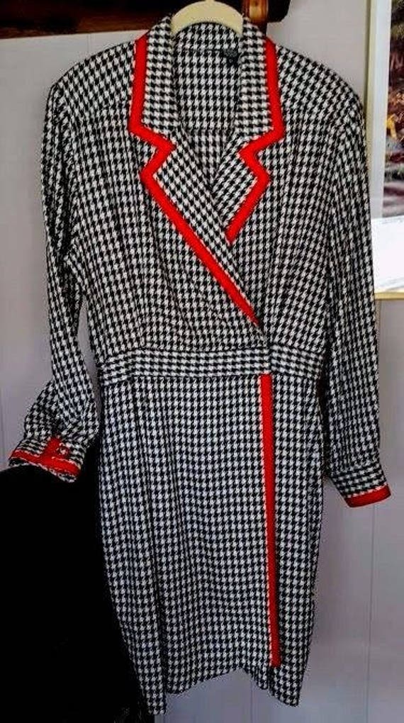houndstooth wrap dress