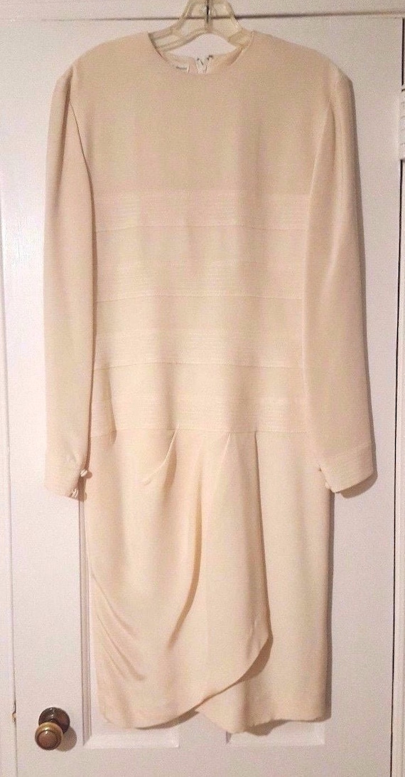 white christmas dresses Structured shoulder design satin high-neck fitted midi dress - Cream