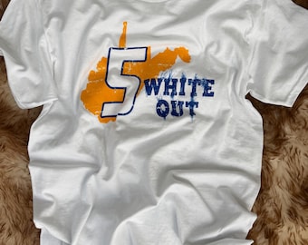 Camiseta "White Out" de Virginia Occidental