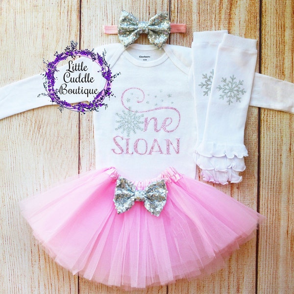 Personalized Winter Wonderland Birthday Tutu Outfit, Christmas Birthday Girl Outfit, Holiday Birthday Outfit, Christmas Birthday, Onederland
