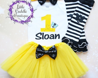 Personalized Bumble Bee Birthday Tutu Outfit, Bee Outfit, Bumble Bee Birthday, Bee 1st Birthday, Bumble Bee Birthday Party, Bee, Bee-Day