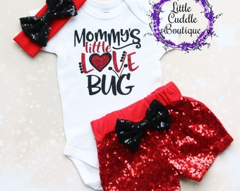 Mommy's Little Love Bug Baby Shorts Outfit, Ladybug Outfit, New Mom Gift, Lady Bug Shirt, Lady Bug Bodysuit, Lady Bug Outfit, 1st Mother's